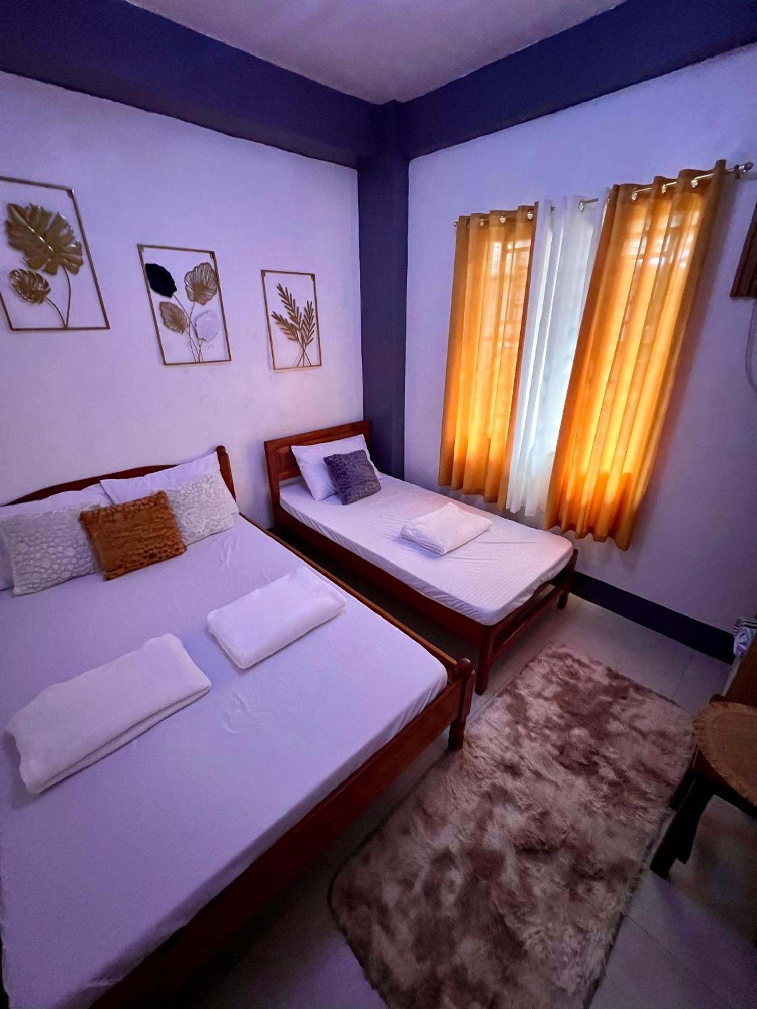Eighty8 Tourist Inn Coron Exterior foto