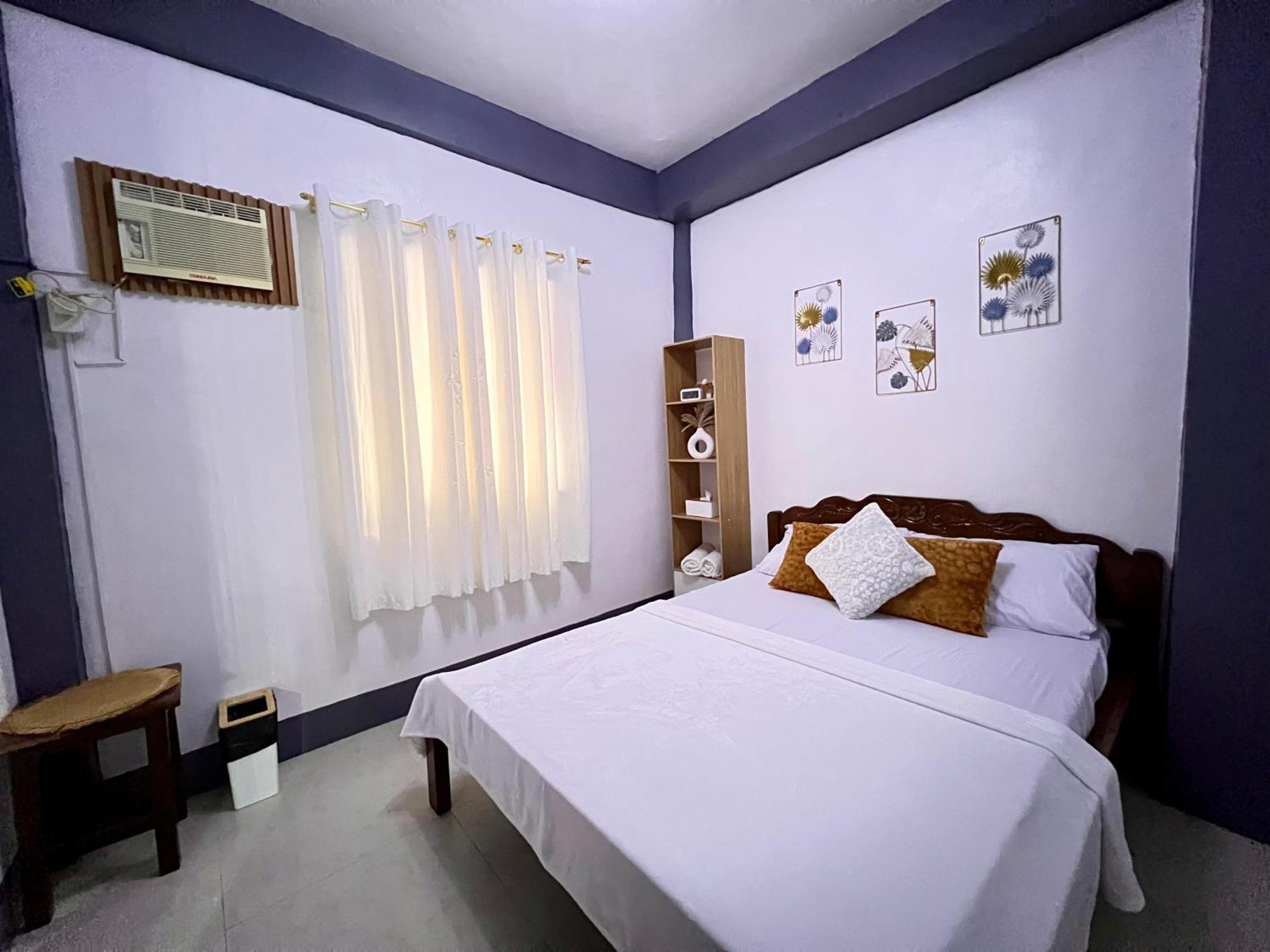 Eighty8 Tourist Inn Coron Exterior foto